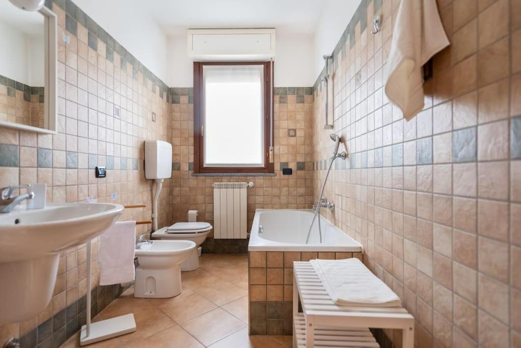 Attico Vicino Milano, Mxp, Rho Fiera Leilighet Busto Arsizio Eksteriør bilde